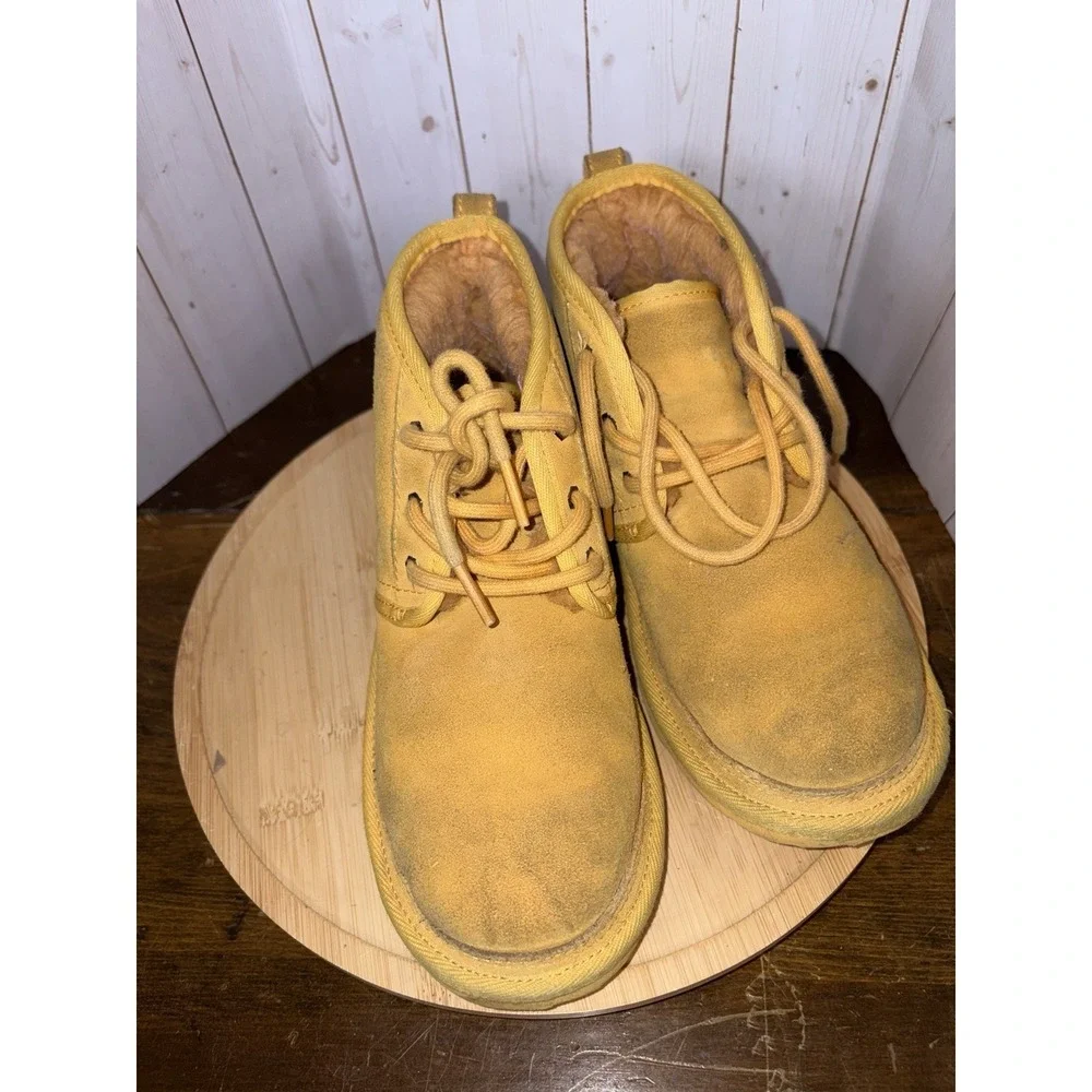 UGG Kids' Neumel II‎ chukka boots in a bright yellow color Size Youth 3